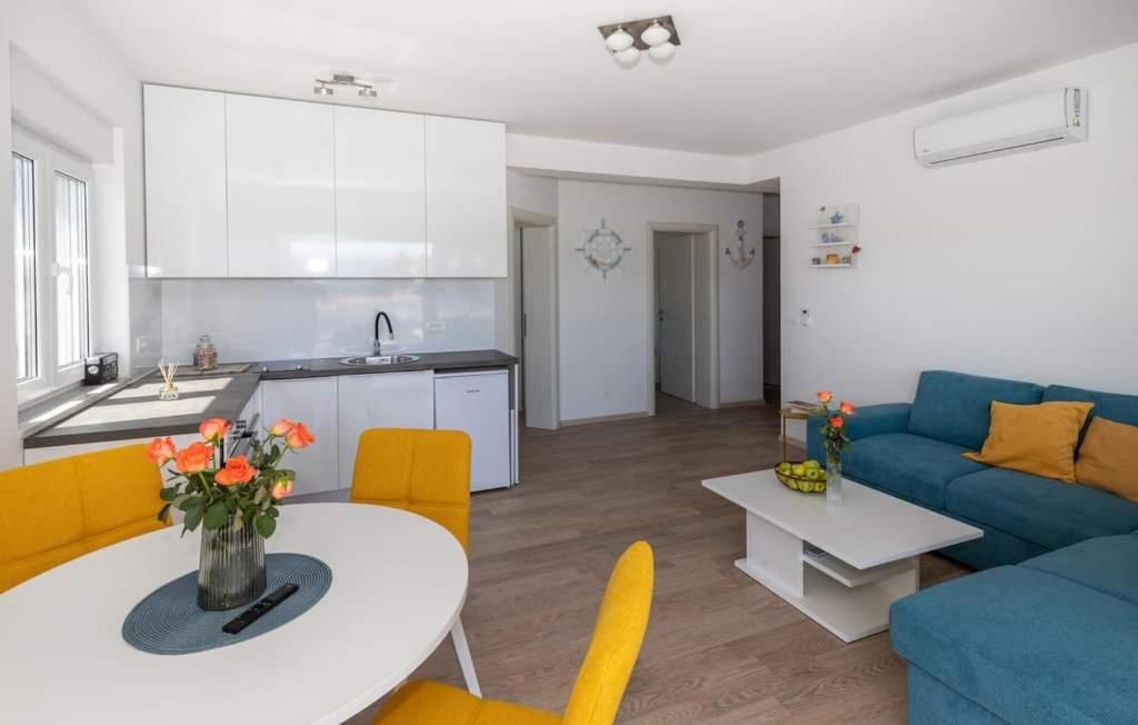 Norin Apartement Клек Экстерьер фото